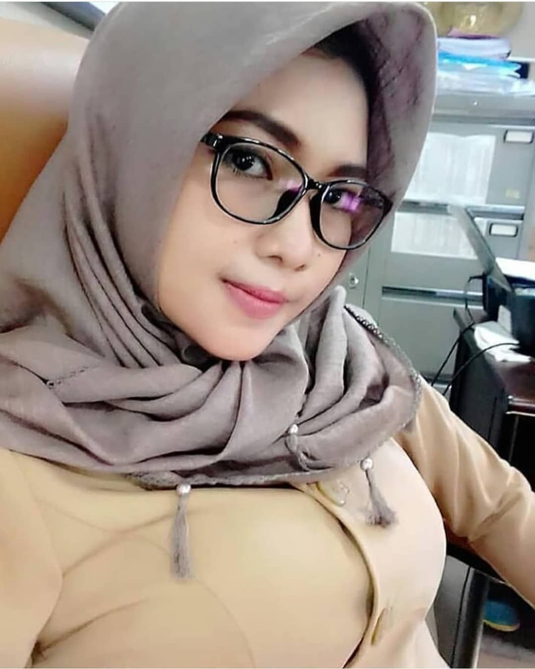 Latest ABG Viral Guru SMA Hijab Viral Teh Top Brand New Generation Tanpa Suamiku Bebas Melepas Hasrat Check-in Top Global Official Indonesia Viral 2026